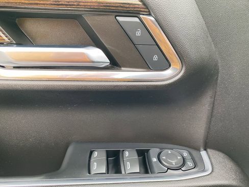 Used 2024 GMC Sierra 1500 Elevation image 13