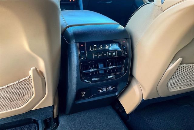 Used 2022 Jeep Grand Cherokee Summit w/ Adv Protech Group IV AWD/4WD image 10