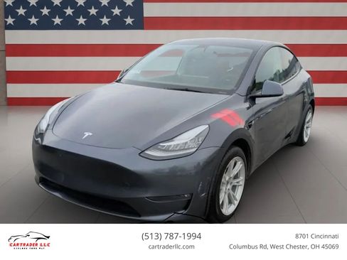 Used 2022 Tesla Model Y Long Range AWD/4WD image 1