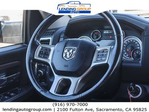 Used 2017 RAM 1500 Laramie image 13