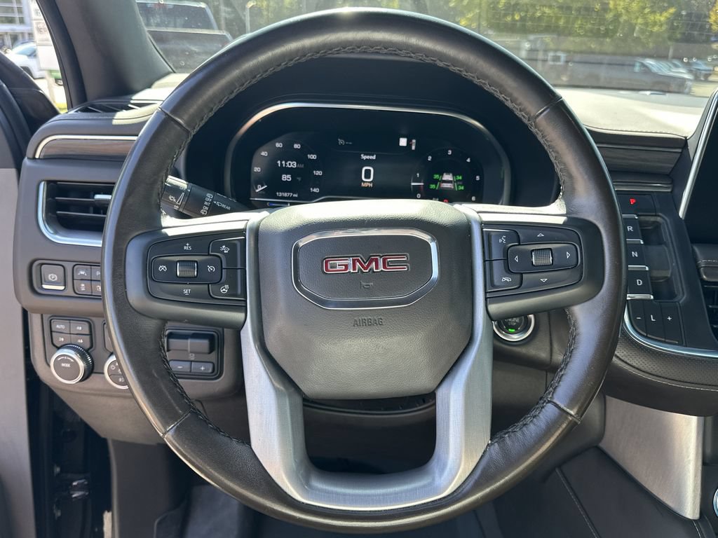 Used 2022 GMC Yukon SLT w/ SLT Luxury Package AWD/4WD image 12