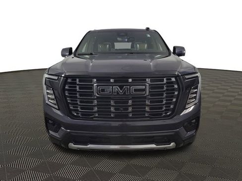 Used 2025 GMC Yukon Denali Ultimate image 2