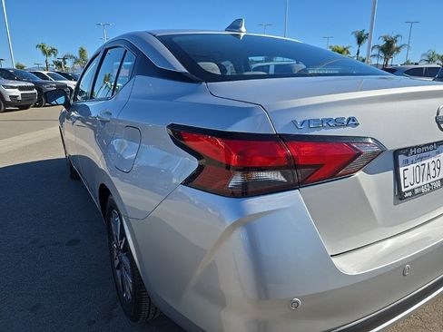 Used 2023 Nissan Versa SV image 13