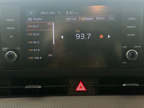 Used 2025 Kia Sportage LX image 19