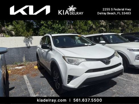 Used 2018 Toyota RAV4 LE w/ All Weather Liner Package FWD image 6
