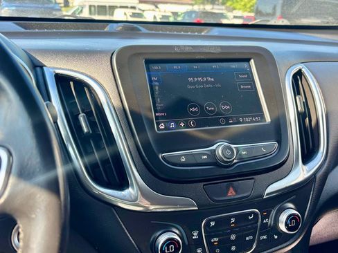 Used 2021 Chevrolet Equinox LT w/ Driver Convenience Package FWD image 20