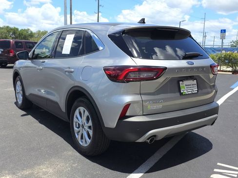 Used 2024 Ford Escape Active w/ Tech Pack #2 FWD image 7