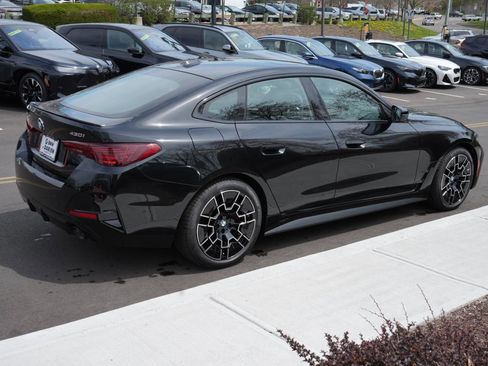 New 2026 BMW 430i xDrive w/ M Sport Package AWD/4WD image 17
