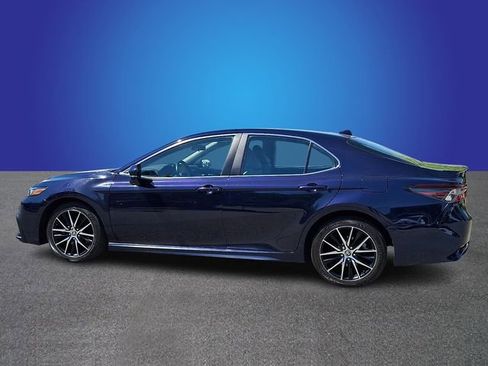 Used 2022 Toyota Camry SE FWD image 7