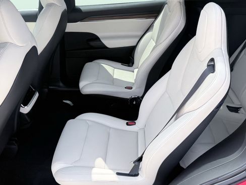 Used 2022 Tesla Model X AWD/4WD image 40