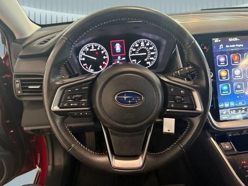 Certified 2025 Subaru Outback Premium AWD/4WD image 9