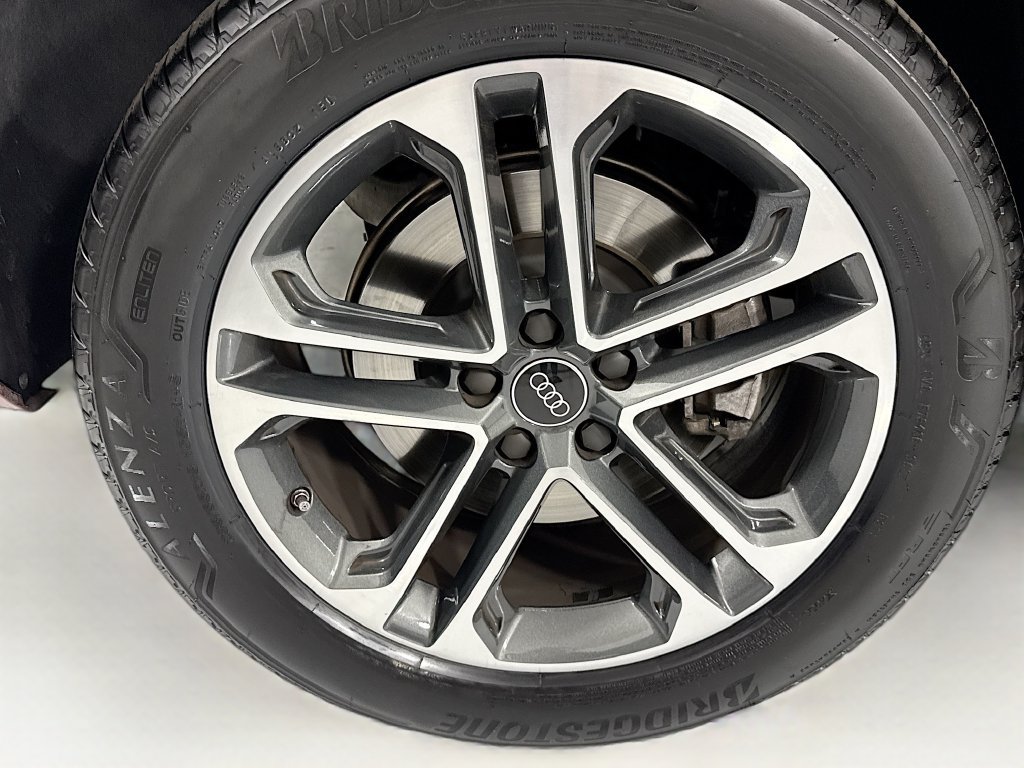Used 2025 Audi Q5 Premium w/ Premium Plus AWD/4WD image 33