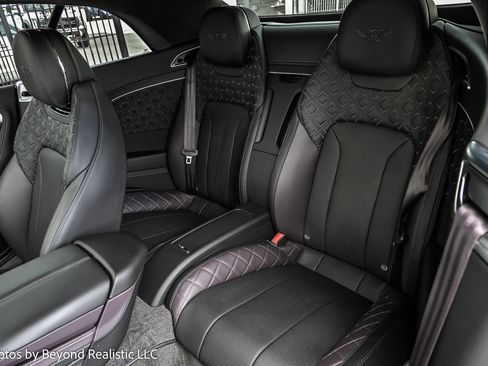 Used 2023 Bentley Continental GT V8 image 33