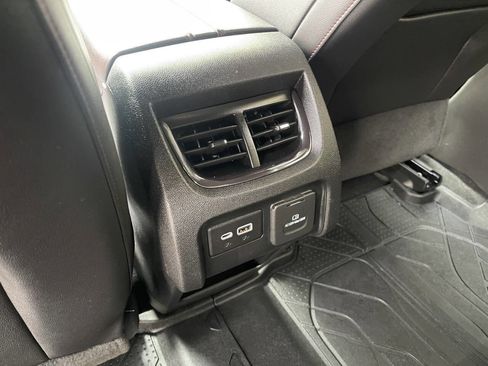 Used 2020 Chevrolet Blazer RS image 29