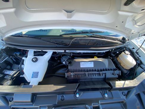 Used 2024 GMC Savana 2500 w/ Driver Convenience Package image 33