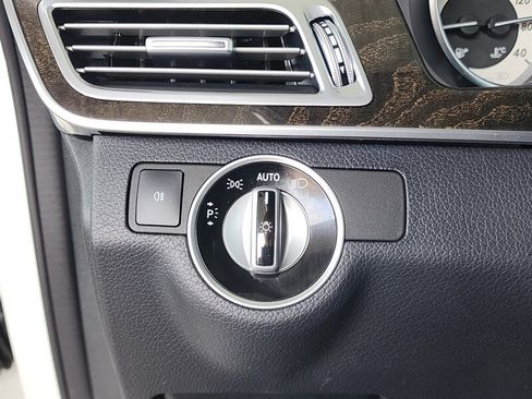 Used 2014 Mercedes-Benz E 350 Sedan image 30