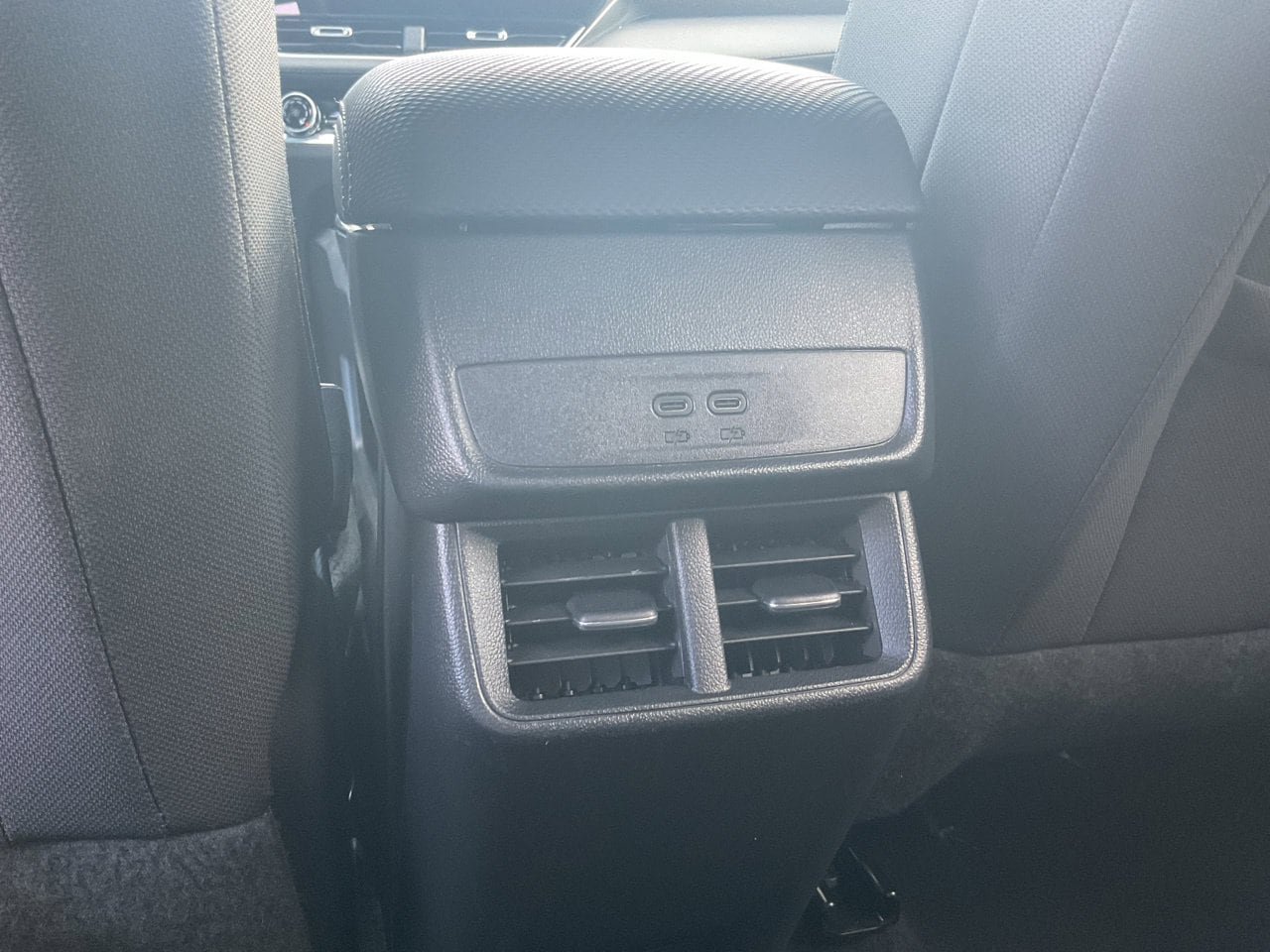 Used 2026 Chevrolet Equinox LT FWD image 9