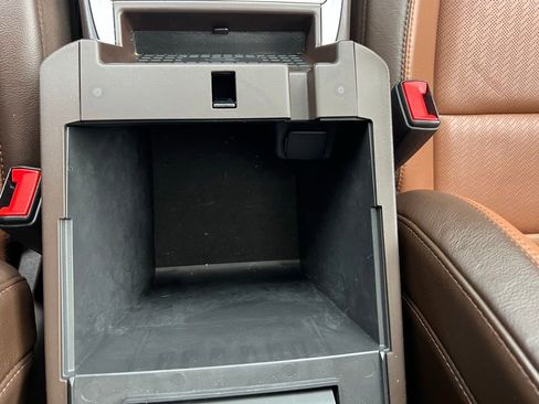 Used 2023 Ford Explorer King Ranch w/ Technology Package image 36