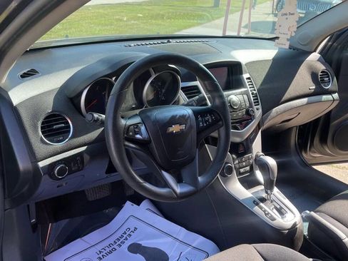 Used 2016 Chevrolet Cruze LT image 24