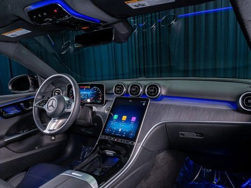 Certified 2025 Mercedes-Benz C 300 Sedan image 4