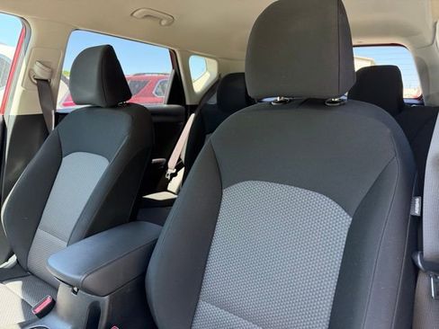 Used 2025 Kia Soul LX w/ LX Technology Package image 10