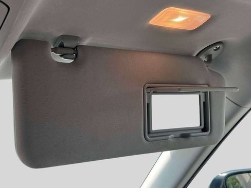 Used 2023 Toyota Highlander LE FWD image 30