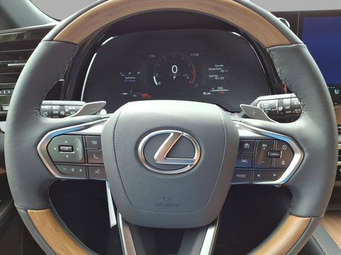 New 2025 Lexus RX 350 AWD image 12