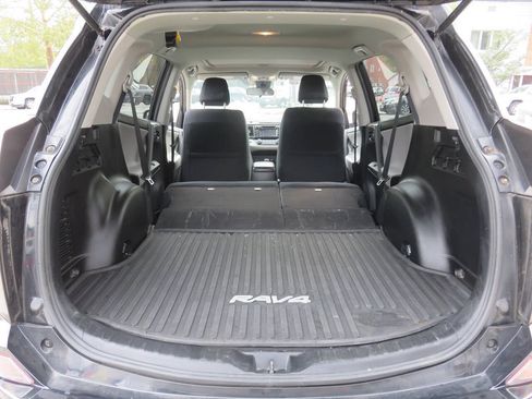 Used 2018 Toyota RAV4 XLE w/ Plus Extra Value Package AWD/4WD image 24