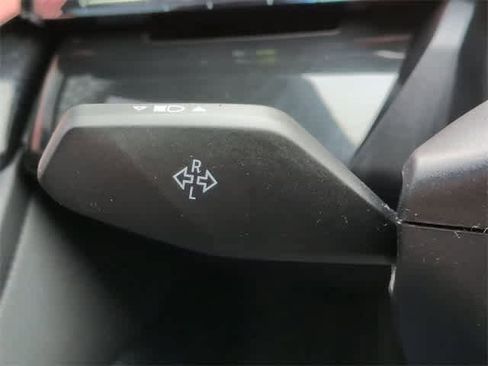 Used 2025 BMW i5 xDrive40 w/ M Sport Package image 28