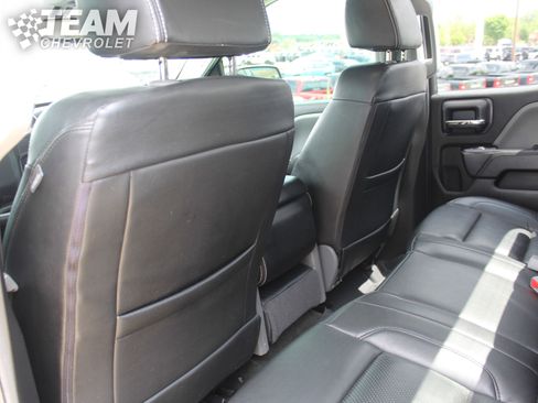 Used 2018 Chevrolet Silverado 1500 Custom w/ Custom Convenience Package AWD/4WD image 20