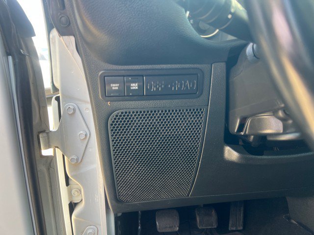 Used 2018 Jeep Wrangler Unlimited Rubicon w/ Connectivity Group AWD/4WD image 21