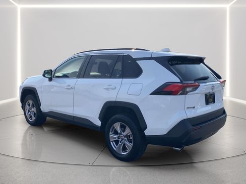 Used 2023 Toyota RAV4 XLE w/ Convenience Package FWD image 2