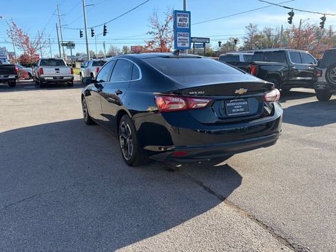 Used 2021 Chevrolet Malibu LT FWD image 5