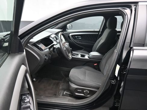 Used 2018 Ford Taurus SEL image 11
