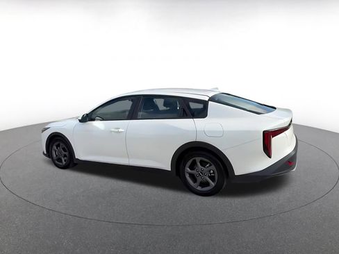 Used 2025 Kia K4 FWD image 10