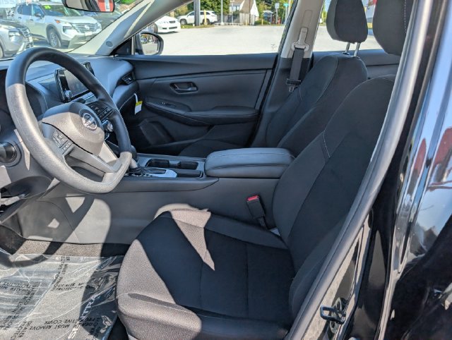 Used 2025 Nissan Sentra S FWD image 14