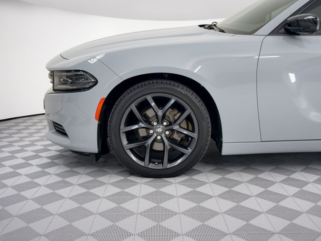 Used 2022 Dodge Charger SXT w/ Blacktop Package RWD image 13