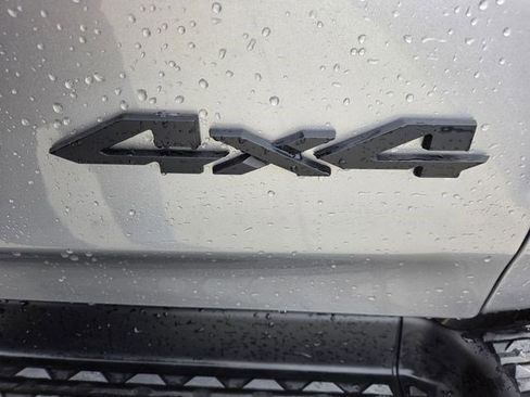 Certified 2022 RAM 1500 Laramie image 25