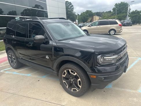 Used 2021 Ford Bronco Sport Outer Banks w/ Outer Banks Package (96D) AWD/4WD image 3