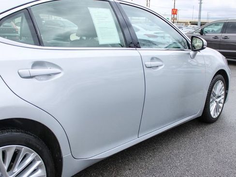 Used 2014 Lexus ES 350 w/ Ultra Luxury Package image 48