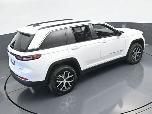 Used 2025 Jeep Grand Cherokee Limited image 51