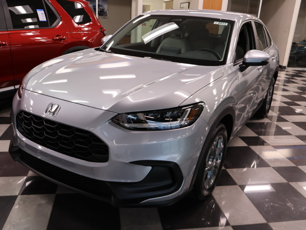 New 2027 Honda HR-V LX image 3