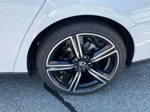 Used 2024 Honda Accord Sport image 13