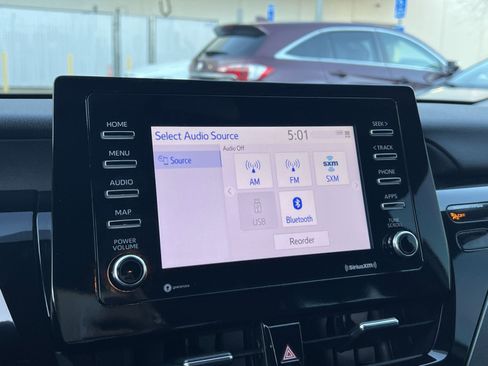 Used 2024 Toyota Camry SE image 17