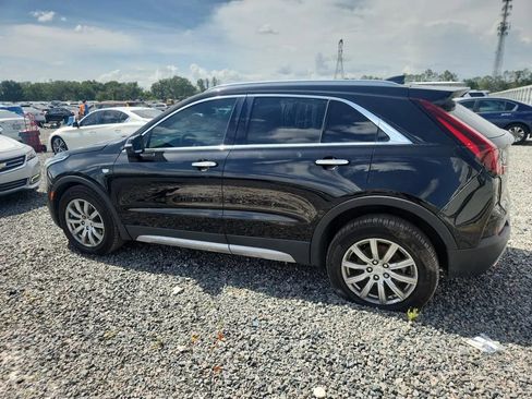 Used 2021 Cadillac XT4 Premium Luxury w/ Cold Weather Package AWD/4WD image 4