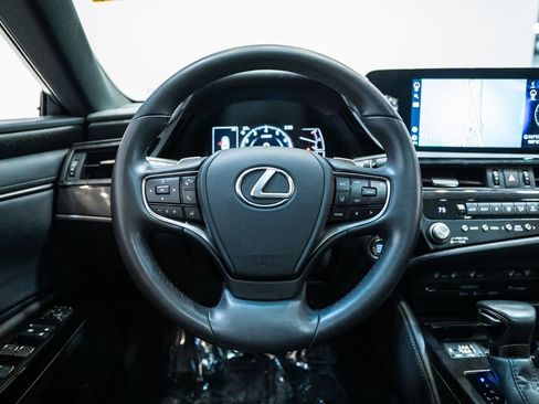 Used 2022 Lexus ES 350 w/ Premium Package image 28