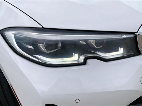 Used 2020 BMW 330i Sedan w/ Convenience Package RWD image 27