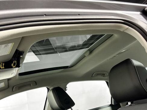 New 2026 Volkswagen Jetta SE FWD image 18