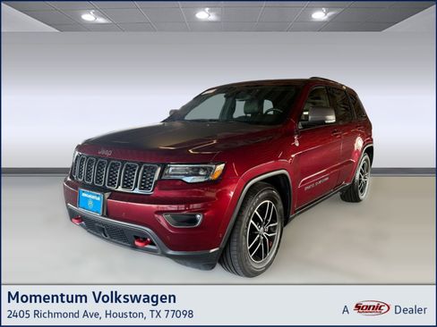 Used 2018 Jeep Grand Cherokee Trailhawk w/ Trailhawk Luxury Group image 1