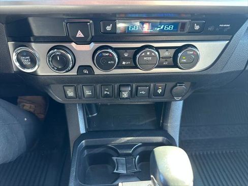 Certified 2021 Toyota Tacoma Limited AWD/4WD image 18